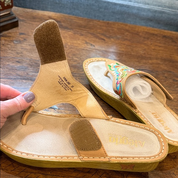 Embroidered Tan Sandals - Picture 6 of 8